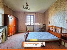 MAISON EN PIERRE DE 150 M², L’ENSEMBLE SUR 1314 M² DE TERRAIN CLOS :