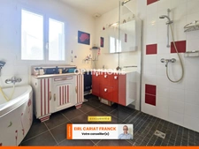 MAISON DE PLAIN-PIED DE 152 M² AVEC DÉPENDANCES, L’ENSEMBLE SUR 4811 M² DE TERRAIN CLOS