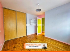 VILLA DE 187 M² AVEC DEPENDANCES, L’ENSEMBLE SUR 3906 M² DE TERRAIN CLOS