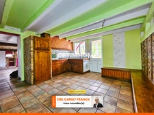 VILLA DE 187 M² AVEC DEPENDANCES, L’ENSEMBLE SUR 3906 M² DE TERRAIN CLOS