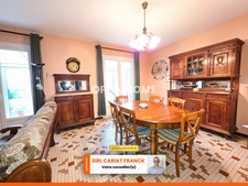 MAISON SEMI PLAIN-PIED SUR 170 M², L’ENSEMBLE SUR 704 M² DE TERRAIN CLOS