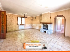 MAISON EN PIERRE DE SEMI PLAIN-PIED DE 86 M2, L’ENSEMBLE SUR 4560 M² DE TERRAIN CLOS AVEC DES DÉPENDANCES >