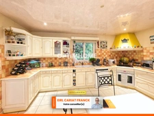MAISON DE PRESTIGE DE 160 M² ET 112 M² DE SOUS SOL SUR 3337 M² DE TERRAINS CLOS 