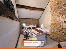 MAISON DE 74 M², L’ENSEMBLE SUR 4893 M² DE TERRAIN CLOS :