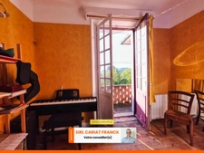MAISON BOURGEOISE DE 71 M² A RESTAURER SUR 1455 M² DE TERRAIN CLOS