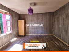 MAISON EN PIERRE DE SEMI PLAIN-PIED DE 86 M2, L’ENSEMBLE SUR 4560 M² DE TERRAIN CLOS AVEC DES DÉPENDANCES >