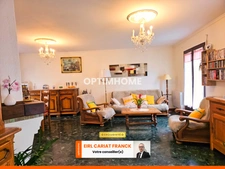 MAISON DE 156 M² AVEC UN APPARTEMENT, L’ENSEMBLE SUR 762 M² DE TERRAIN CLOS :