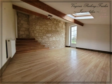 Bâtisse pierre de 11 pièces VILLEGOUGE (33)