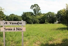 Terrain constructible 1200 m² 10 mn de Libourne 40mn de Bordeaux