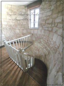 Bâtisse pierre de 11 pièces VILLEGOUGE (33)