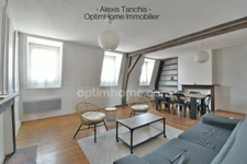 Dernier étage en duplex avec cachet - Hyper centre Lille