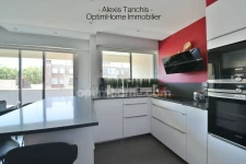 Lille Centre / Square Foch – Appartement T3 rénové avec balcon au 7ᵉ étage