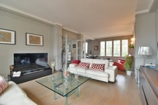Square Foch : appartement de standing 126 m², 5e étage, traversant, balcons, parking + cave