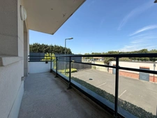 Saint-André-lez-Lille (Quartier Ouest) – T2 de 47 m² avec balcon, ascenseur et parking privatif