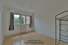 Saint-André-lez-Lille – T3 lumineux 2 chambres avec parking collectif et cave