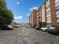 Saint-André-lez-Lille – T3 lumineux 2 chambres avec parking collectif et cave