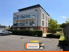 Saint-André-lez-Lille (Quartier Ouest) – T2 de 47 m² avec balcon, ascenseur et parking privatif