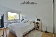 Lille Centre / Square Foch – Appartement T3 rénové avec balcon au 7ᵉ étage