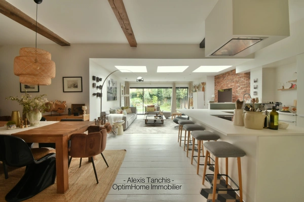 Charme de l’ancien, confort moderne – Maison familiale de 184 m² à Linselles