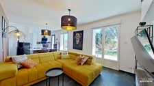 Maison familiale rénovée – 5 chambres – Jardin avec plan d’eau – Secteur Vonnas