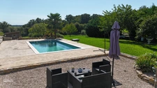 Maison de plain-pied avec vue et piscine – Entre Bourg-en-Bresse et Mâcon