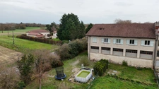 Immeuble mixte à vendre à Neuville-les-Dames (01400) – Investissement locatif avec terrain, proche Bourg-en-Bresse