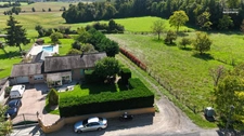 Maison de plain-pied avec vue et piscine – Entre Bourg-en-Bresse et Mâcon