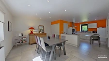 Maison familiale rénovée avec piscine, 4 chambres, dépendances et terrain sans vis-à-vis