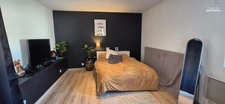 Maison rénovée avec charme et volumes – Vie de village et confort moderne