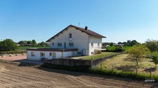 Maison de caractère de plus de 220 m² avec appartement indépendant – Entre Mâcon et Bourg-en-Bresse