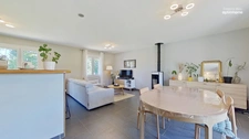 Séjour lumineux, 4 chambres, piscine et jardin arboré : une maison prête à accueillir votre famille