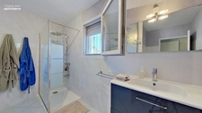 Maison familiale de 184 m² avec piscine et vue dégagée – Calme et confort