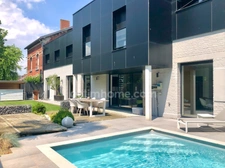 Magnifique résidence style Loft de 262 m² habitables avec piscine extérieure chauffée
