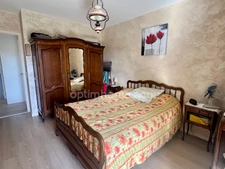 Appartement 74 m² avec garage, stationnement et balcon
