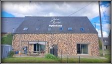 LONGÈRE RÉNOVÉE EN PIERRE – DOUBLE HABITATION AUX MULTIPLES POSSIBILITÉS / CONCORET (56)
