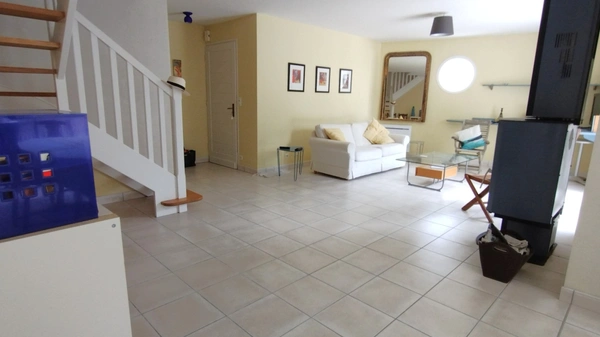 Maison à vendre 6 pièces COMBRIT (29)