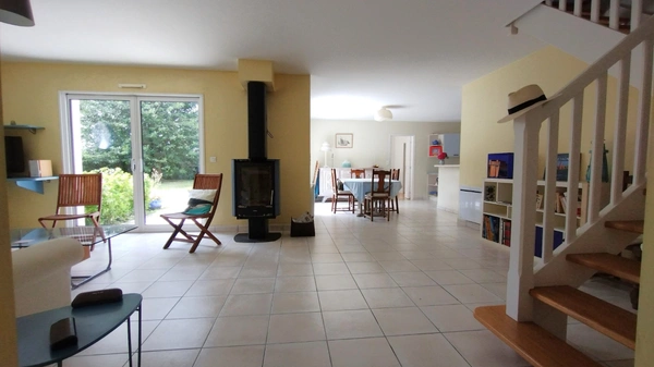 Maison à vendre 6 pièces COMBRIT (29)