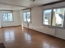A VENDRE APPARTEMENT T4  2 CHAMBRES ET BUREAU CENTRE VILLE QUIMPER