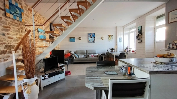 Maison à vendre 6 pièces COMBRIT (29)