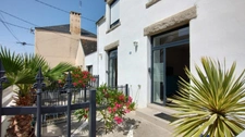 House for sale 6 rooms GUILVINEC (29) 4 bedrooms, walk to beach