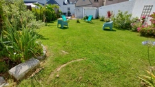 House for sale 6 rooms GUILVINEC (29) 4 bedrooms, walk to beach