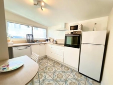 House for sale 6 rooms GUILVINEC (29) 4 bedrooms, walk to beach