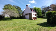 House for sale, 6 rooms, in the town of Combrit (29), very large plot