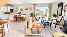 Maison à vendre 3 pièces GUILVINEC (29) en excellent état, au calme, beau jardin avec extension possible 