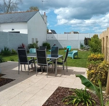 House for sale 6 rooms GUILVINEC (29) 4 bedrooms, walk to beach