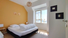 House for sale 6 rooms GUILVINEC (29) 4 bedrooms, walk to beach