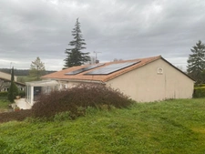 Maison à vendre dans un hameau de DIRAC, au calme, juste à remettre au goût du jour