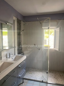 A Nersac,16, proche de toutes les commodités, maison à vendre prête à habiter, juste à rafraîchir.