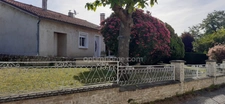 A Nersac,16, proche de toutes les commodités, maison à vendre prête à habiter, juste à rafraîchir.