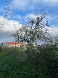 Terrain constructible, à vendre, de 1 102,00 m² DIGNAC (16)